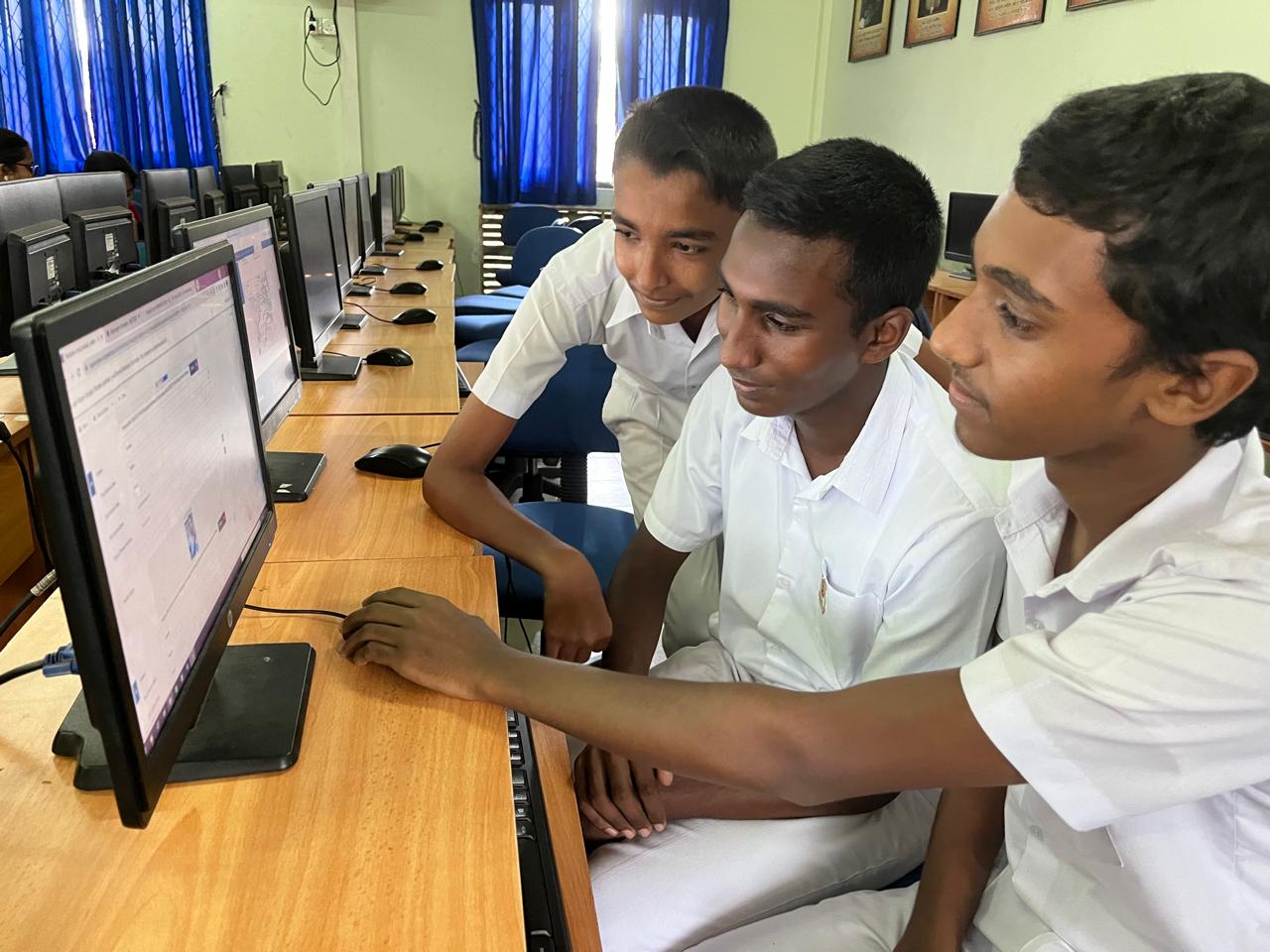 වෙබ් අඩවි සංවර්ධන කණ්ඩායම - 2024